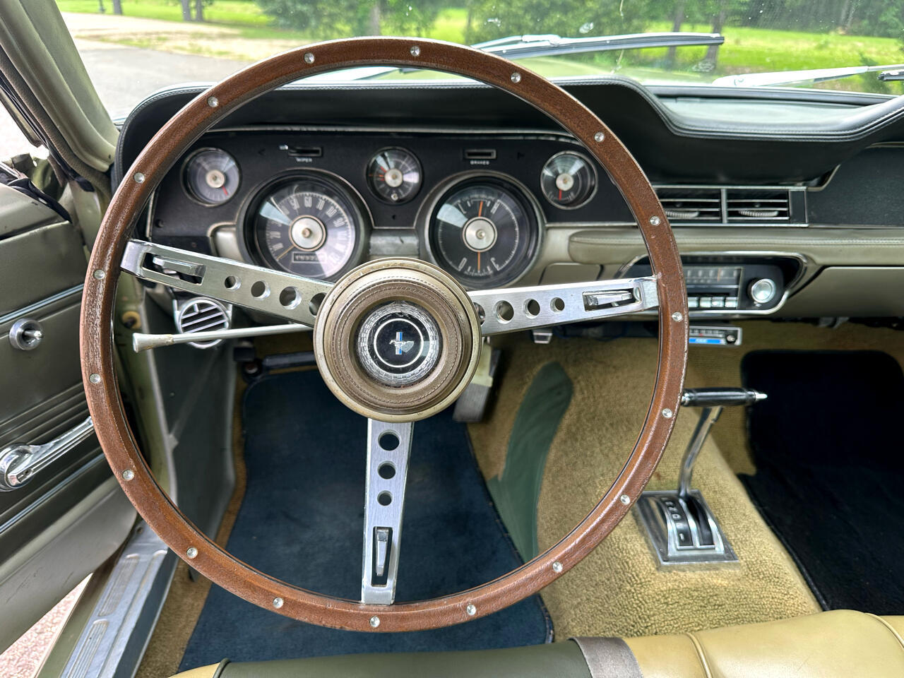 Ford-Mustang-1967-Sedan-5