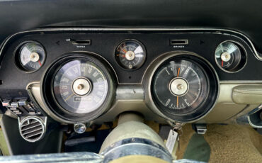 Ford-Mustang-1967-Sedan-6
