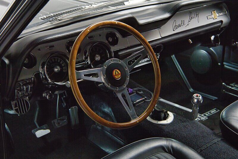 Ford-Mustang-1968-27