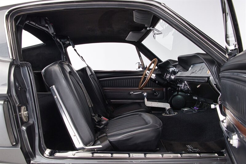 Ford-Mustang-1968-36