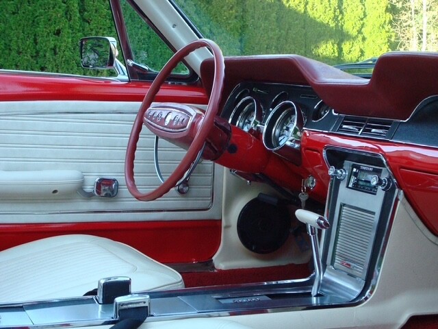 Ford-Mustang-1968-Convertible-17