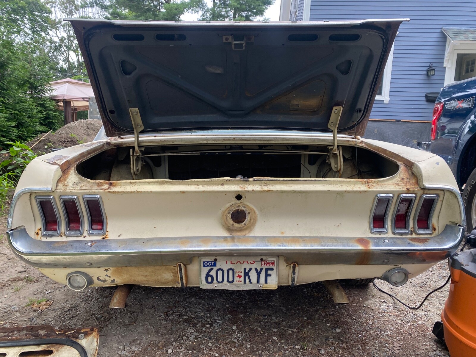 Ford-Mustang-1968-Coupe-21