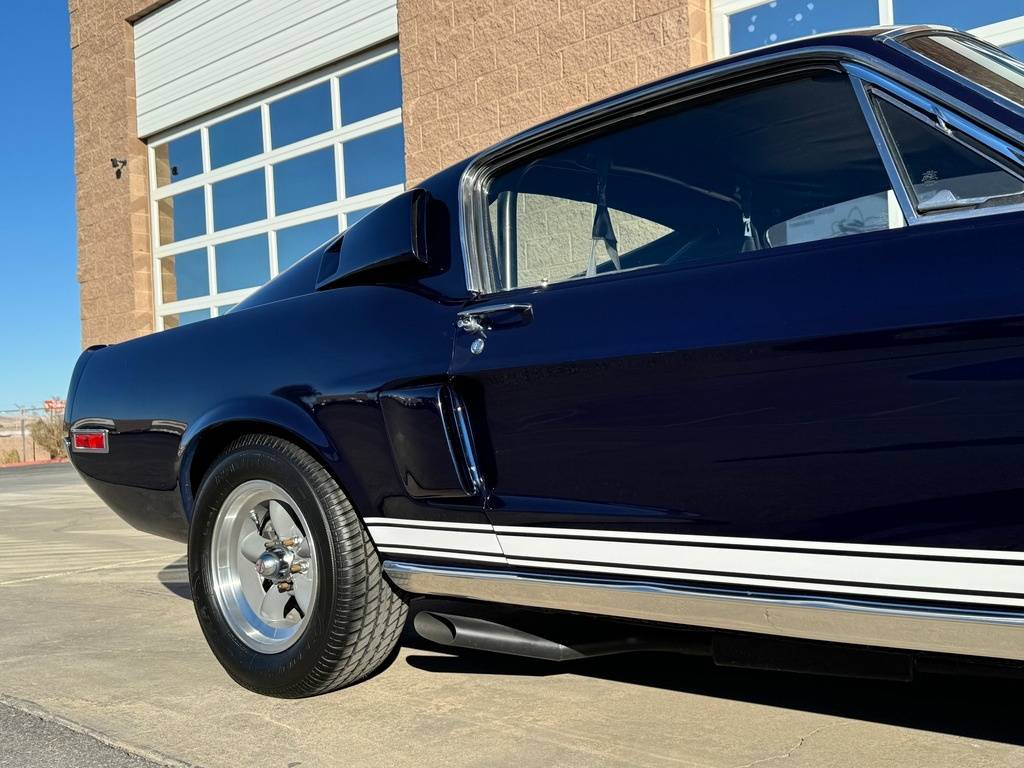 Ford-Mustang-1968-blue-11