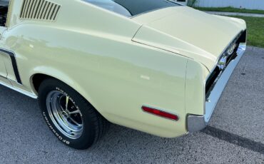 Ford-Mustang-1968-fastback-32
