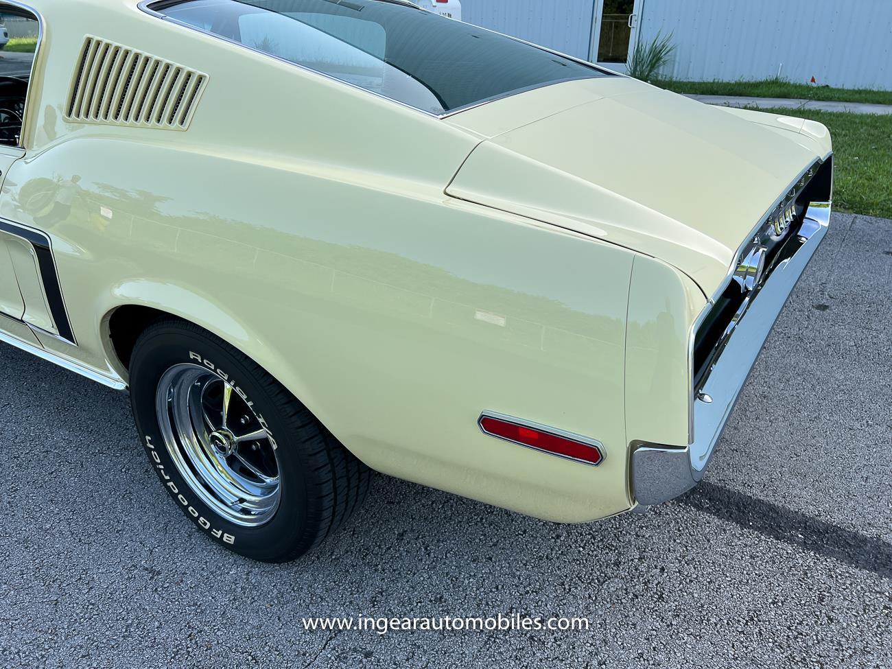 Ford-Mustang-1968-fastback-32