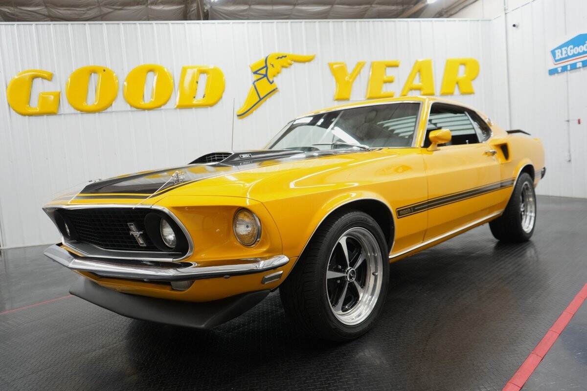 Ford-Mustang-1969-1