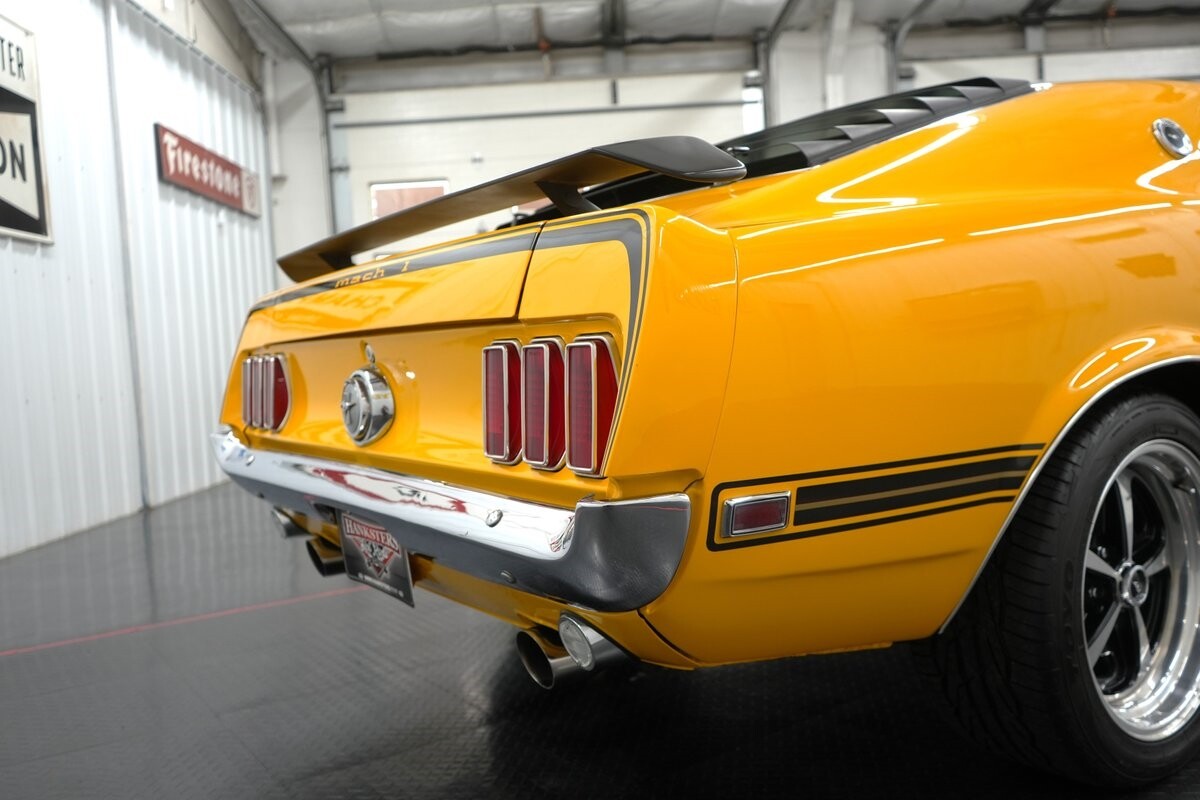 Ford-Mustang-1969-13