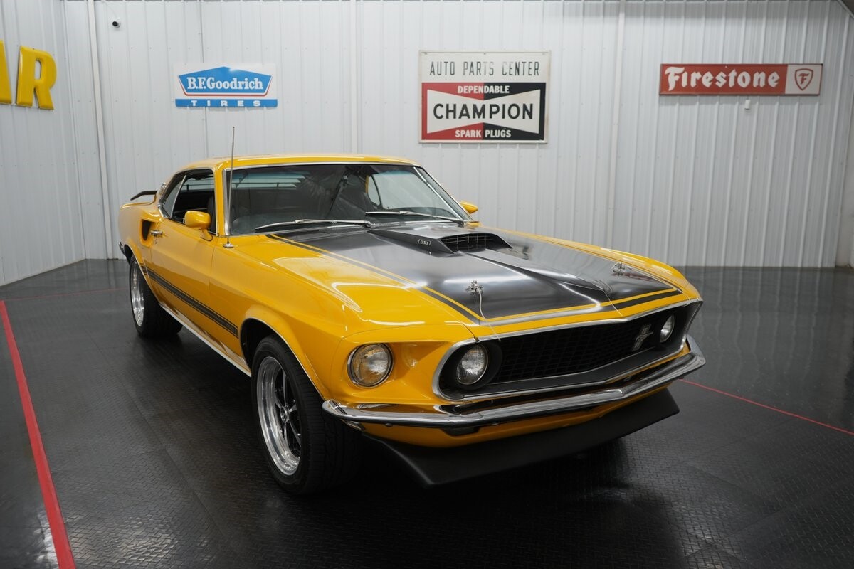 Ford-Mustang-1969-21