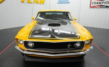 Ford-Mustang-1969-28