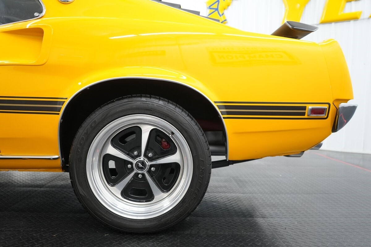 Ford-Mustang-1969-36