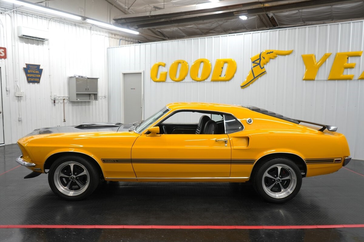 Ford-Mustang-1969-4