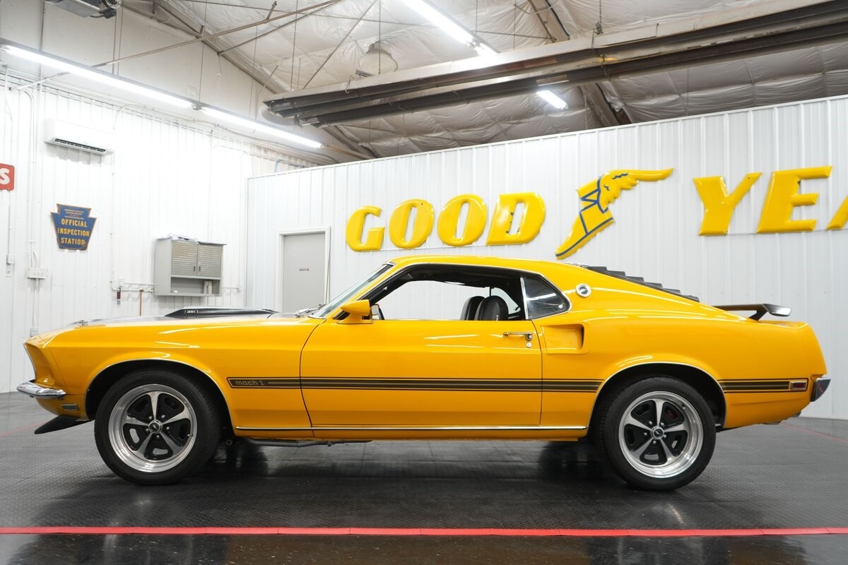 Ford-Mustang-1969-5