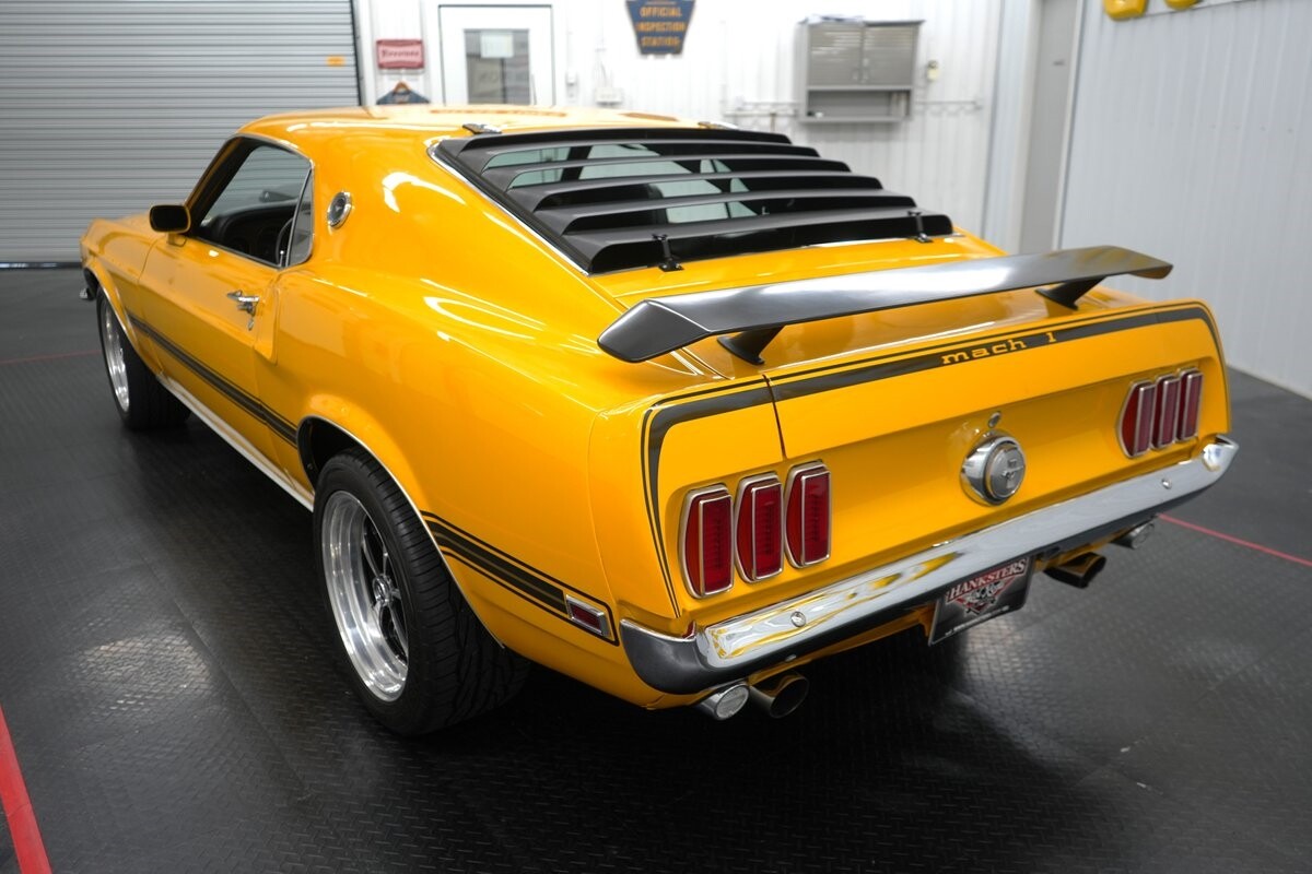 Ford-Mustang-1969-6