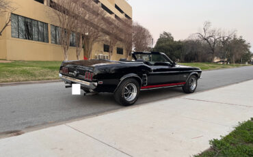 Ford-Mustang-1969-Convertible-11