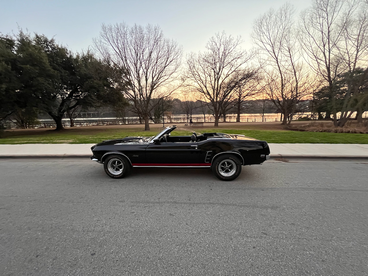 Ford-Mustang-1969-Convertible-9