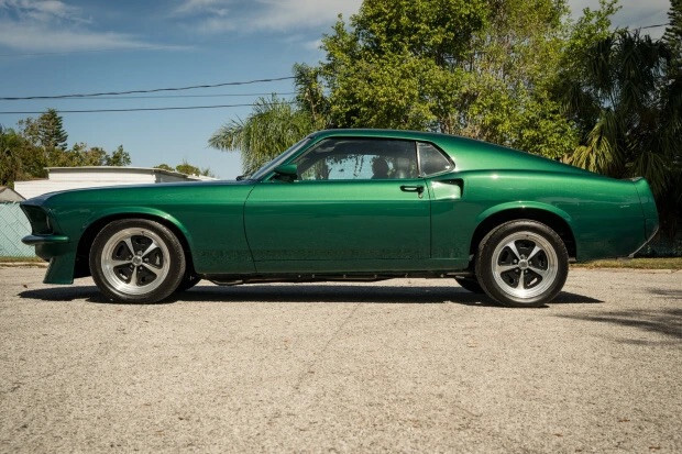 Ford-Mustang-1969-Fastback-10