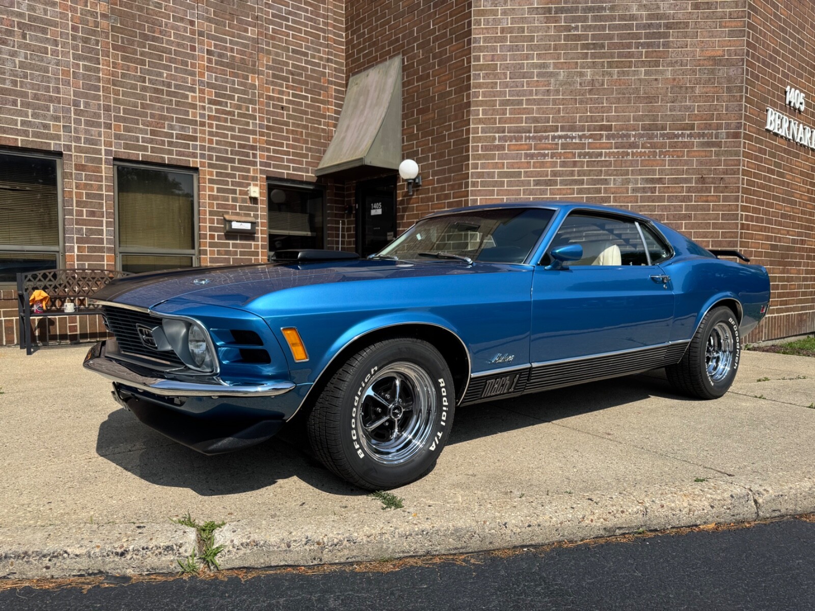 Ford-Mustang-1970-Fastback-1