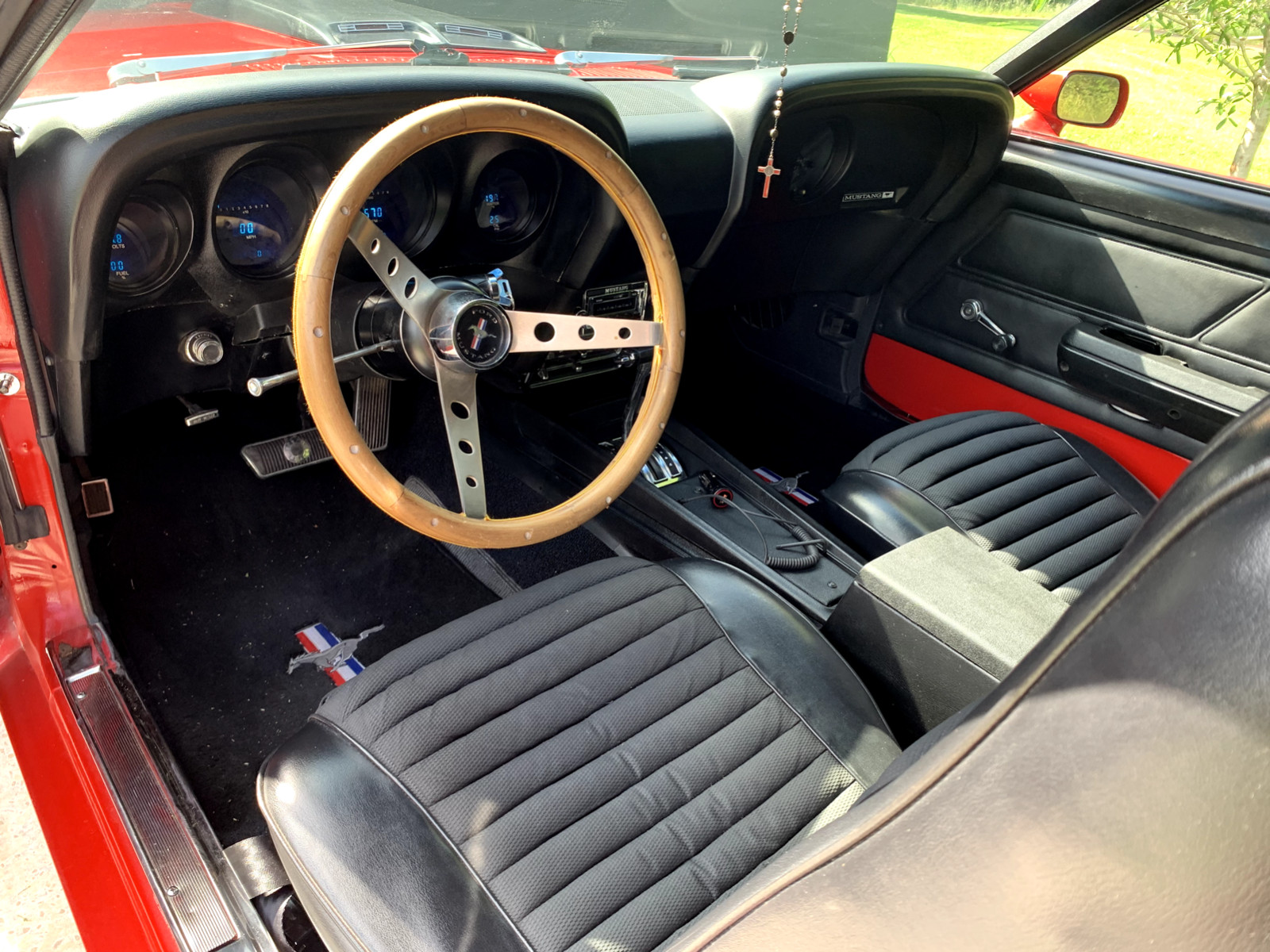 Ford-Mustang-1970-Fastback-10
