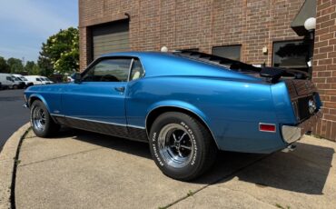 Ford-Mustang-1970-Fastback-3