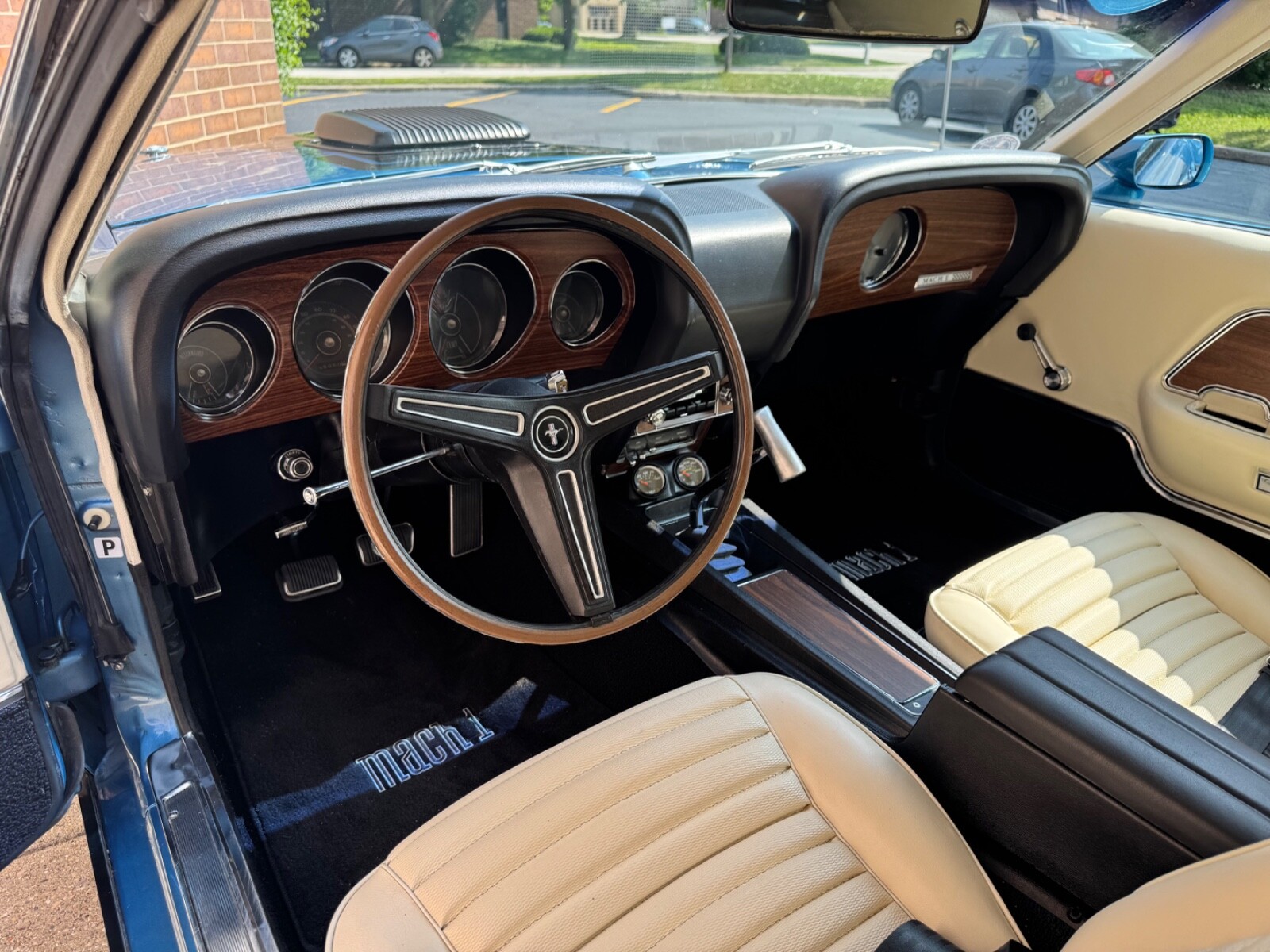 Ford-Mustang-1970-Fastback-30