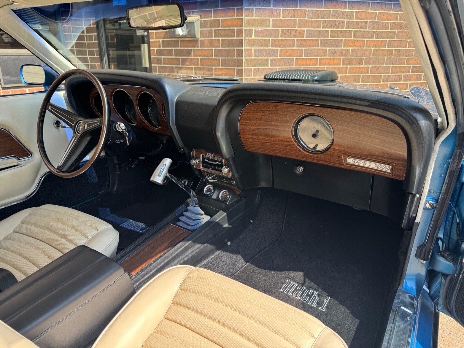 Ford-Mustang-1970-Fastback-36