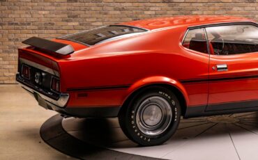 Ford-Mustang-1971-Coupe-10