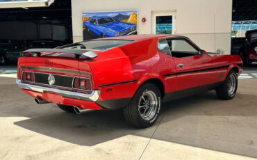 Ford-Mustang-1971-Wagon-4