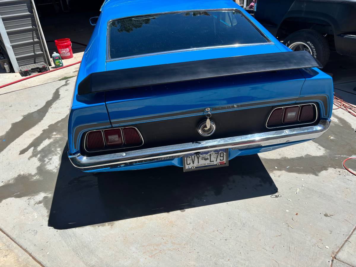 Ford-Mustang-1971-blue-1