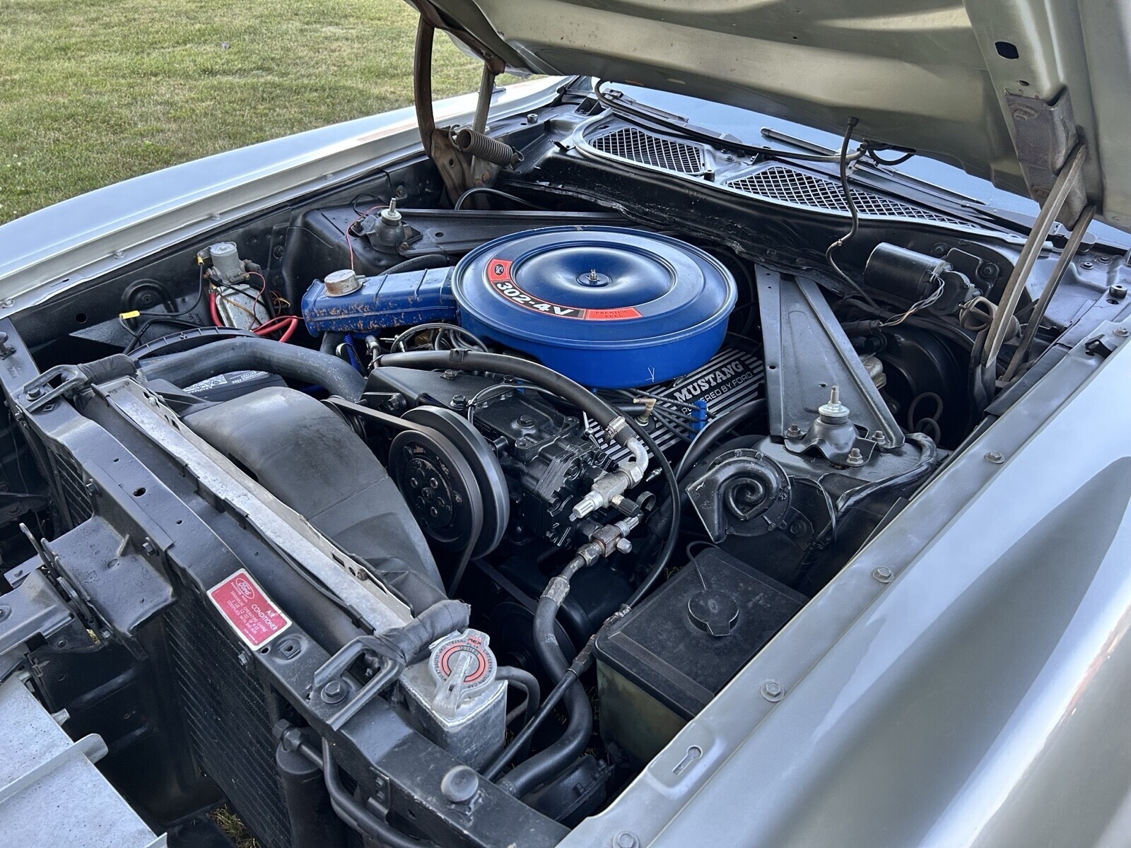 Ford-Mustang-1972-Coupe-10