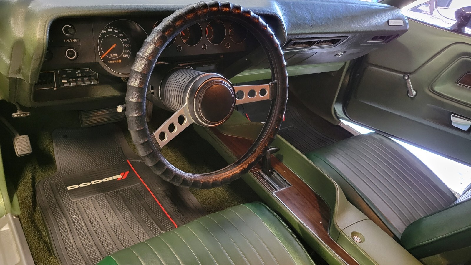 Ford-Mustang-1972-Coupe-11