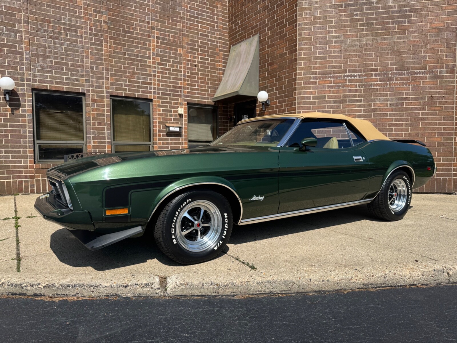 Ford-Mustang-1973-Convertible-1
