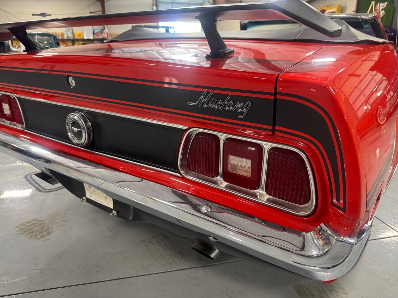 Ford-Mustang-1973-Convertible-11