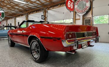 Ford-Mustang-1973-Convertible-4