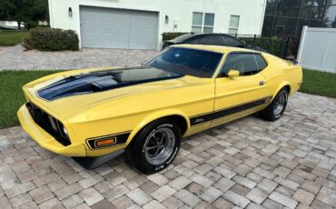 Ford-Mustang-1973-yellow-4