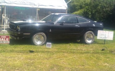 Ford-Mustang-1978-Coupe-13
