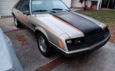Ford-Mustang-1979-3