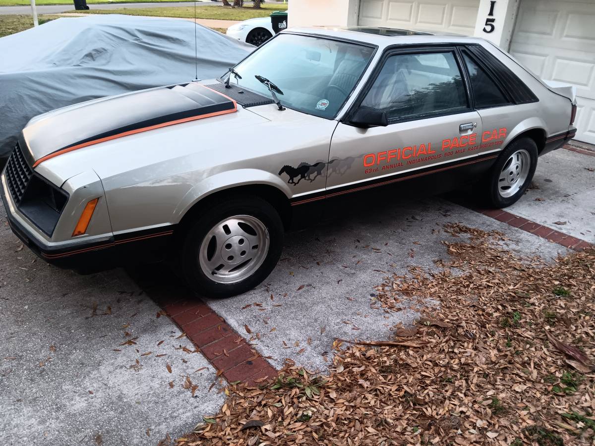 Ford-Mustang-1979-4