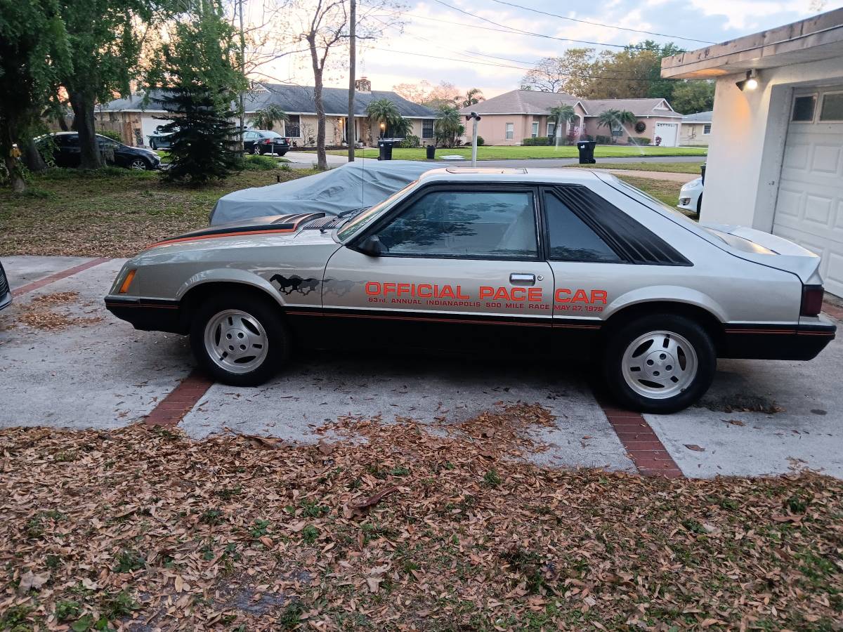 Ford-Mustang-1979-7