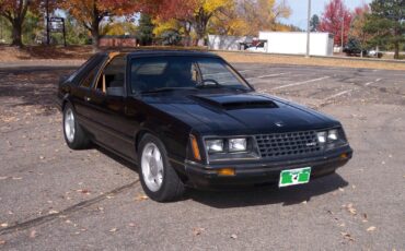 Ford-Mustang-1982-Hatchback-9