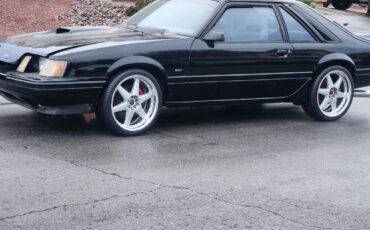 Ford-Mustang-1984-Hatchback-7
