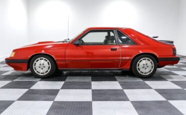 Ford-Mustang-1985-Coupe-3