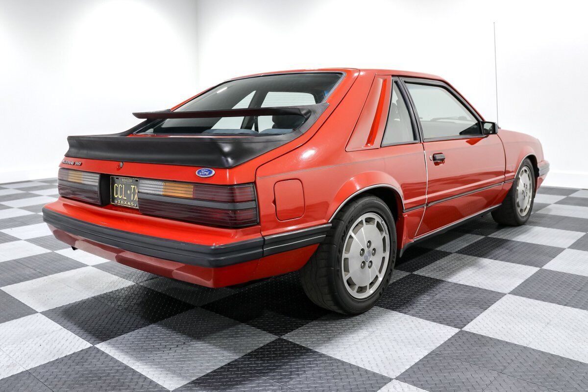 Ford-Mustang-1985-Coupe-6