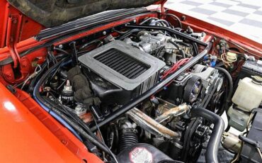 Ford-Mustang-1985-red-8