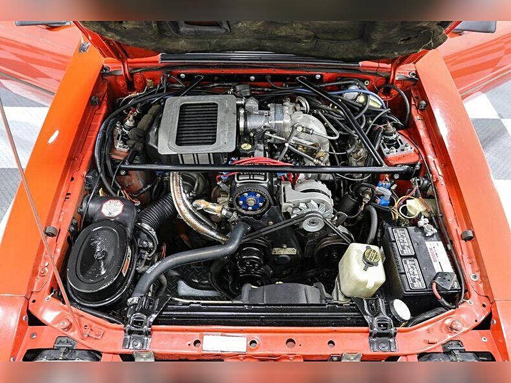 Ford-Mustang-1985-red-9