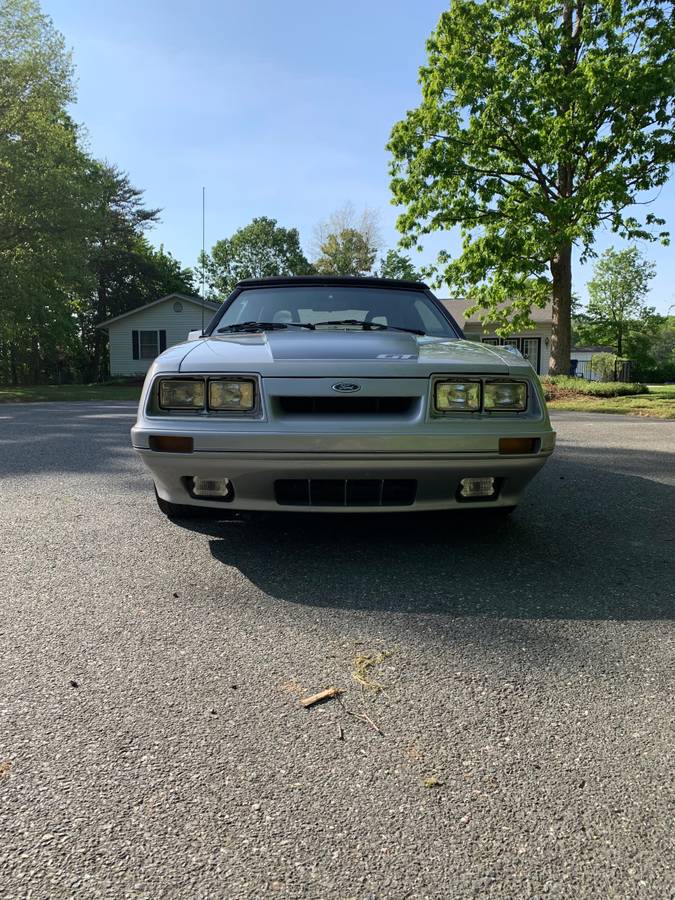 Ford-Mustang-1985-silver-3