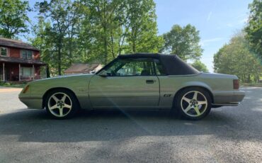 Ford-Mustang-1985-silver-4
