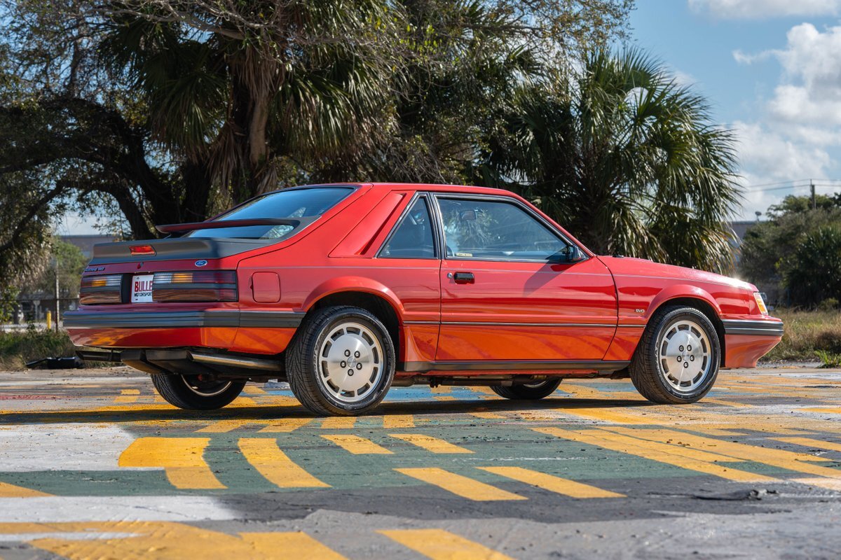 Ford-Mustang-1986-12