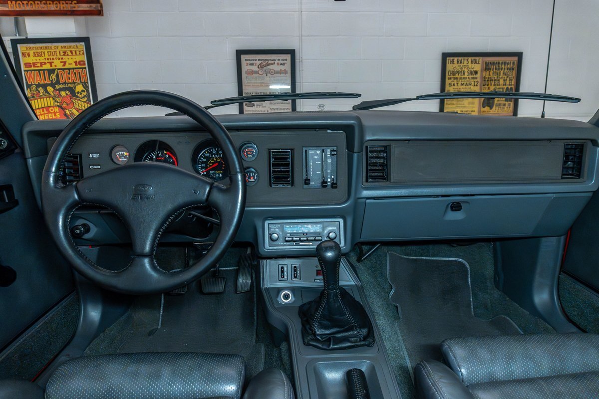 Ford-Mustang-1986-18