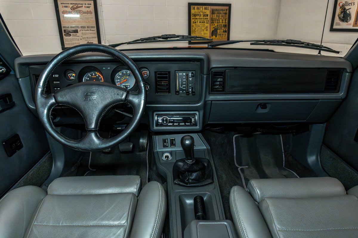 Ford-Mustang-1986-18