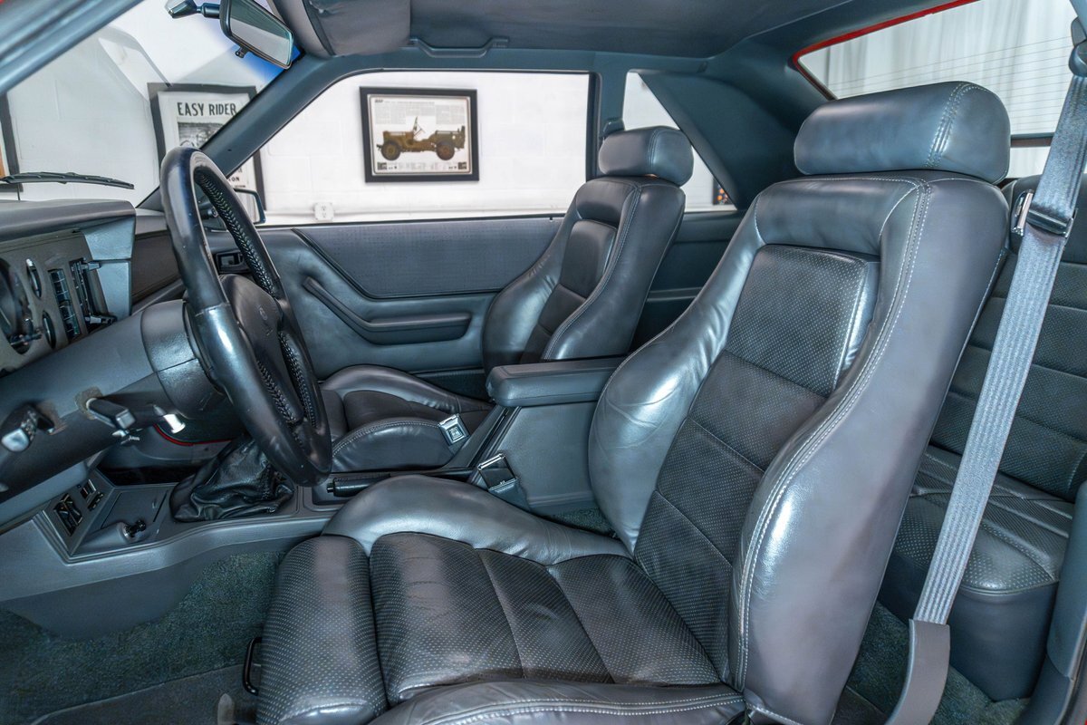 Ford-Mustang-1986-20